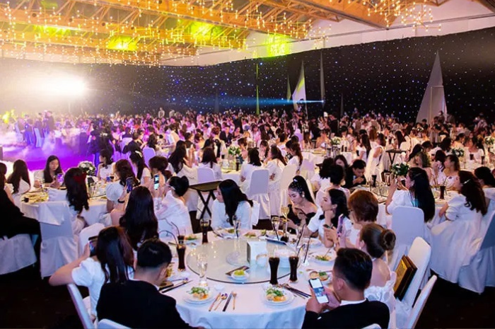 Tại sao TP.HCM lại dẫn đầu nhu cầu chụp ảnh year end party của các doanh nghiệp? Tại sao TP.HCM lại dẫn đầu nhu cầu chụp ảnh year end party của các doanh nghiệp?