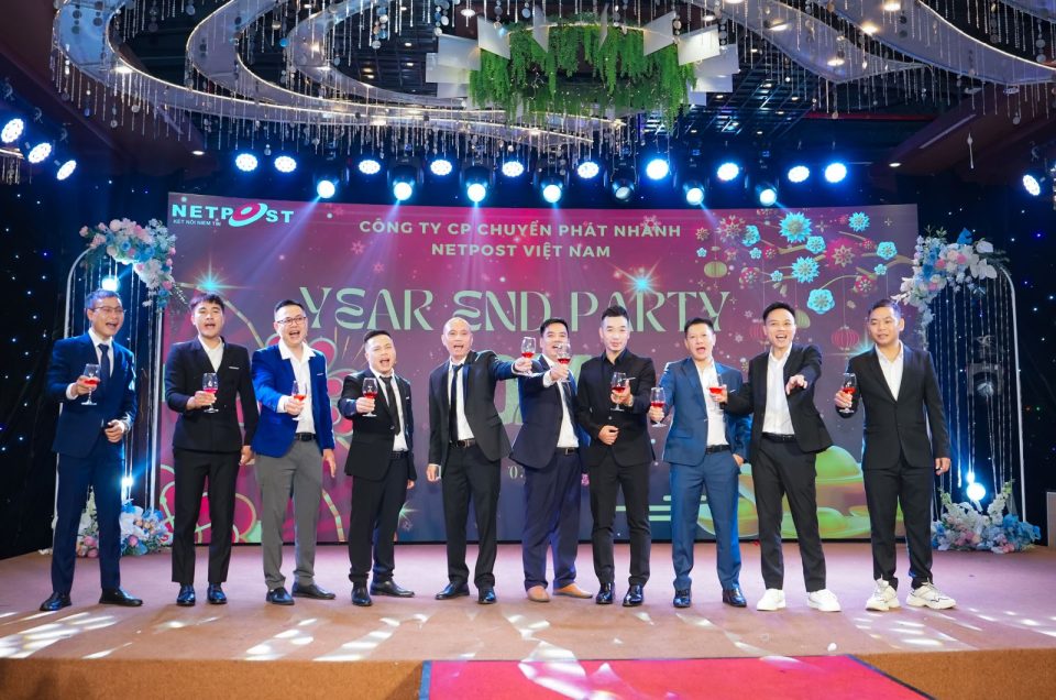 Tại sao TP.HCM lại dẫn đầu nhu cầu chụp ảnh year end party của các doanh nghiệp?