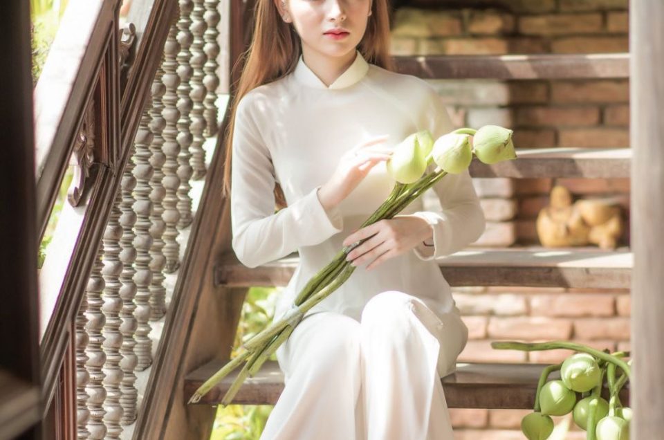 Chụp ảnh chân dung áo dài Tết giá tốt với concept đa dạng năm 2026